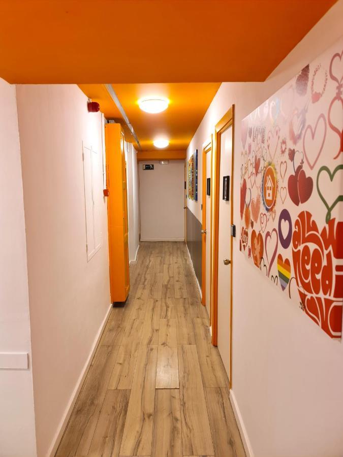 Хостел Arc House Gracia Барселона Экстерьер фото