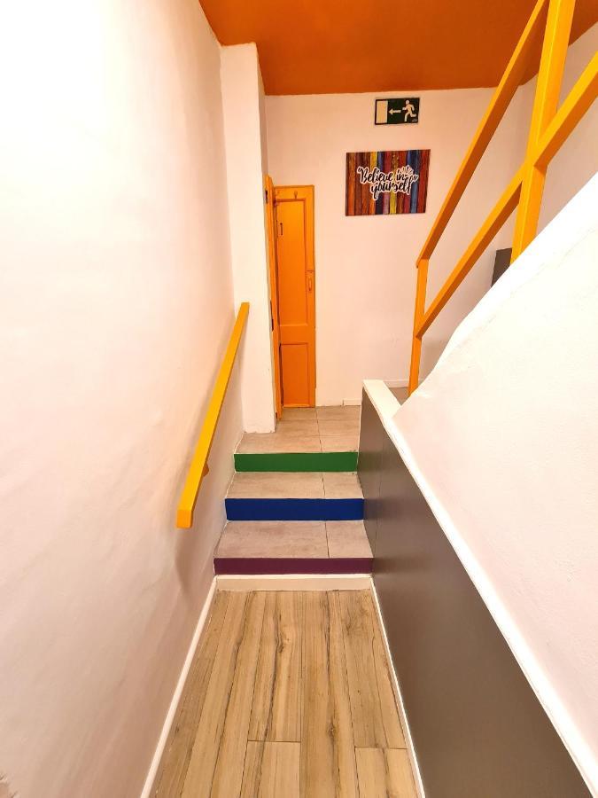 Хостел Arc House Gracia Барселона Экстерьер фото