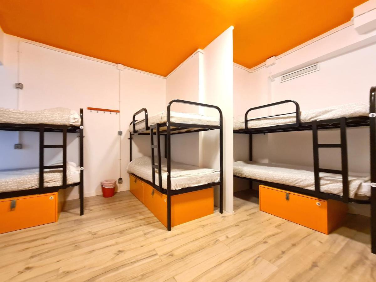 Хостел Arc House Gracia Барселона Экстерьер фото