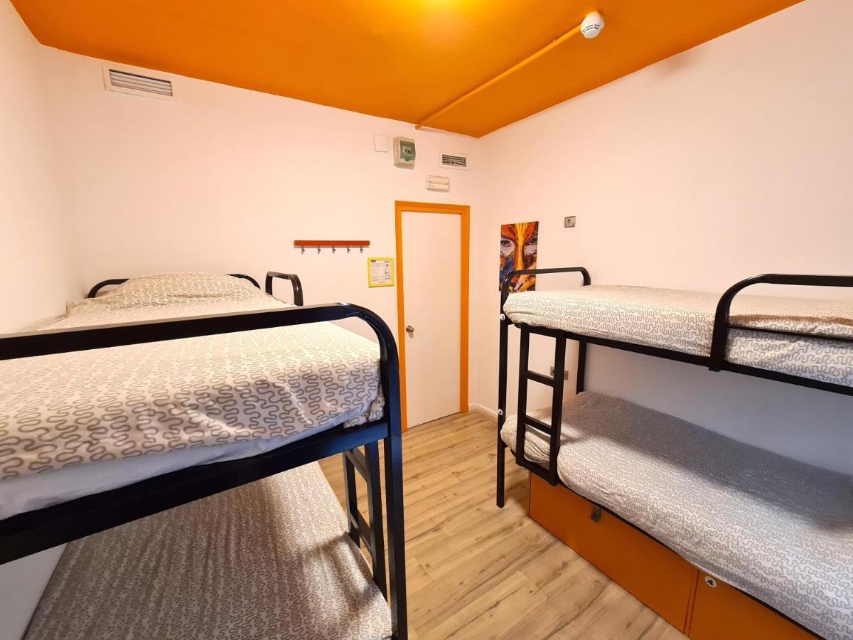 Хостел Arc House Gracia Барселона Экстерьер фото