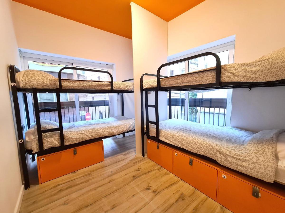 Хостел Arc House Gracia Барселона Экстерьер фото