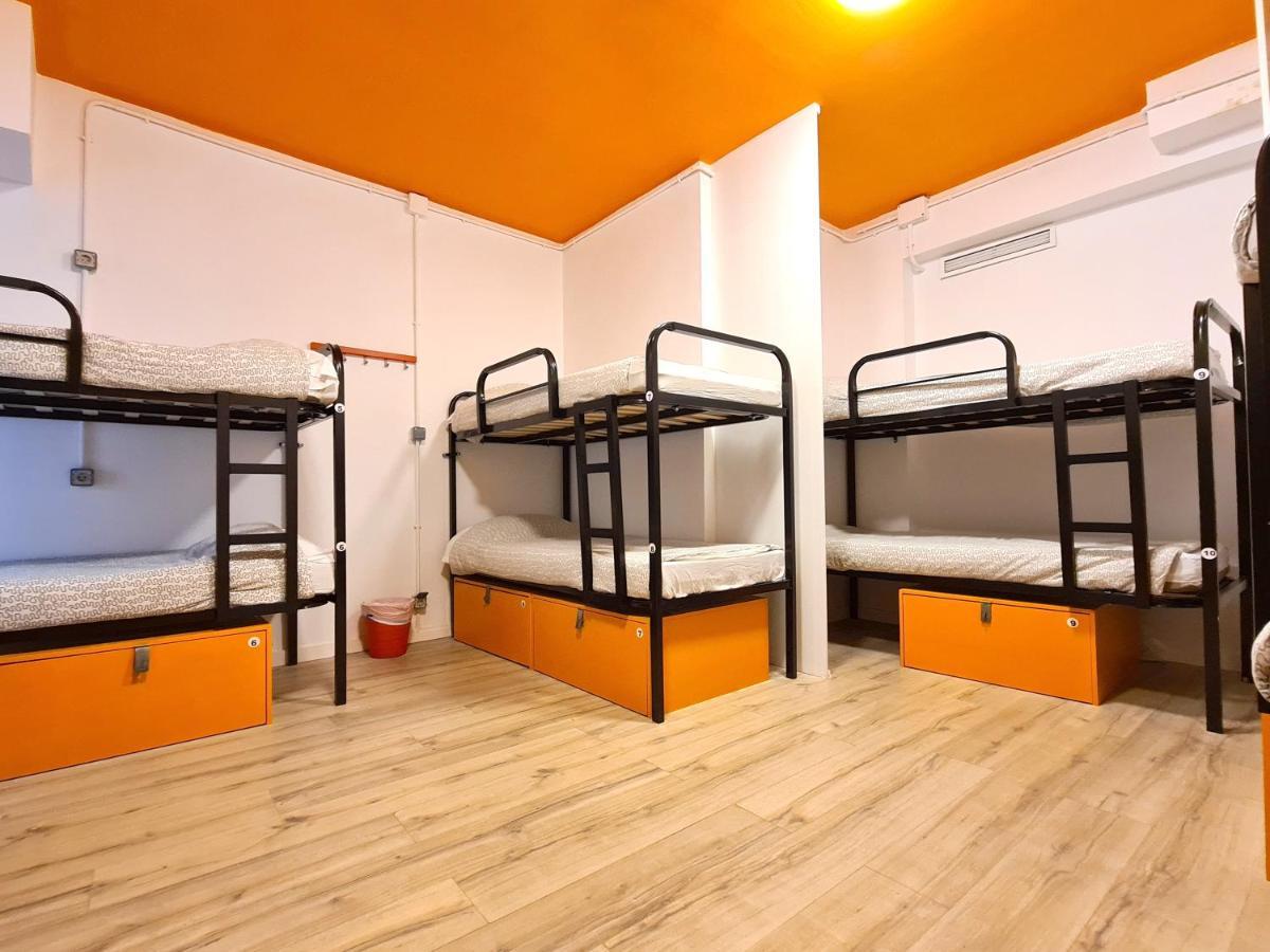 Хостел Arc House Gracia Барселона Экстерьер фото