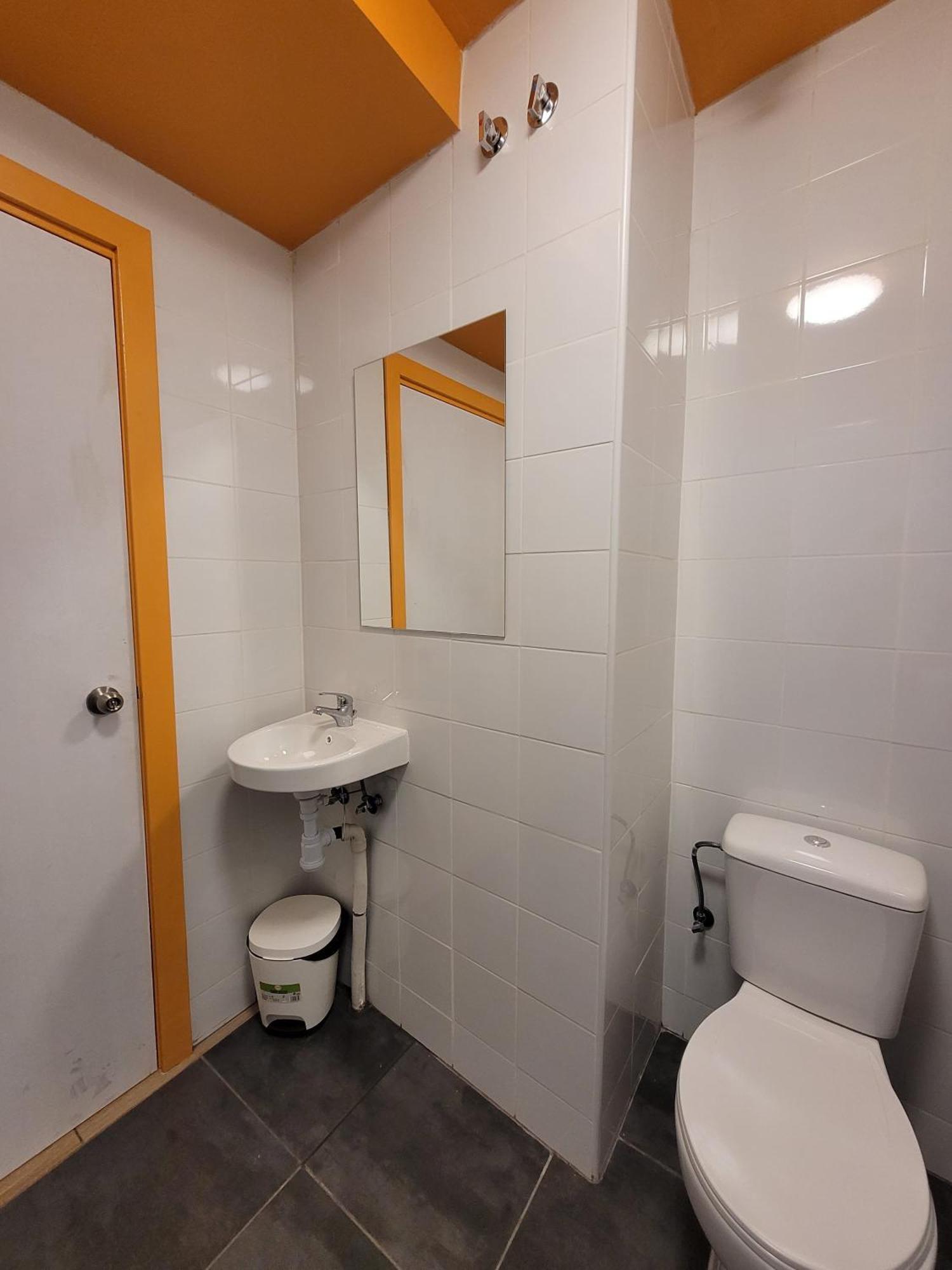 Хостел Arc House Gracia Барселона Экстерьер фото